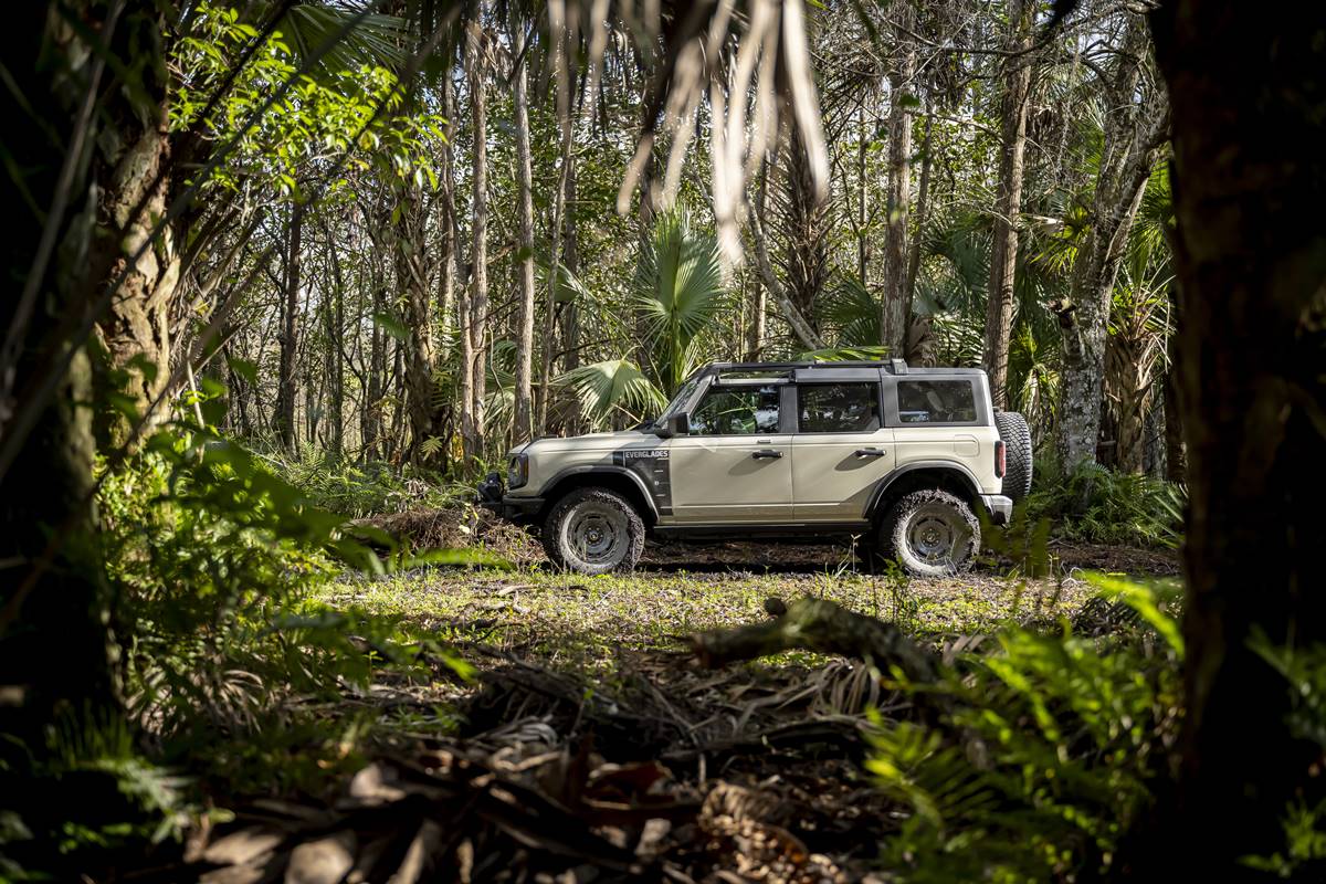 Ford Bronco Everglades-特別版