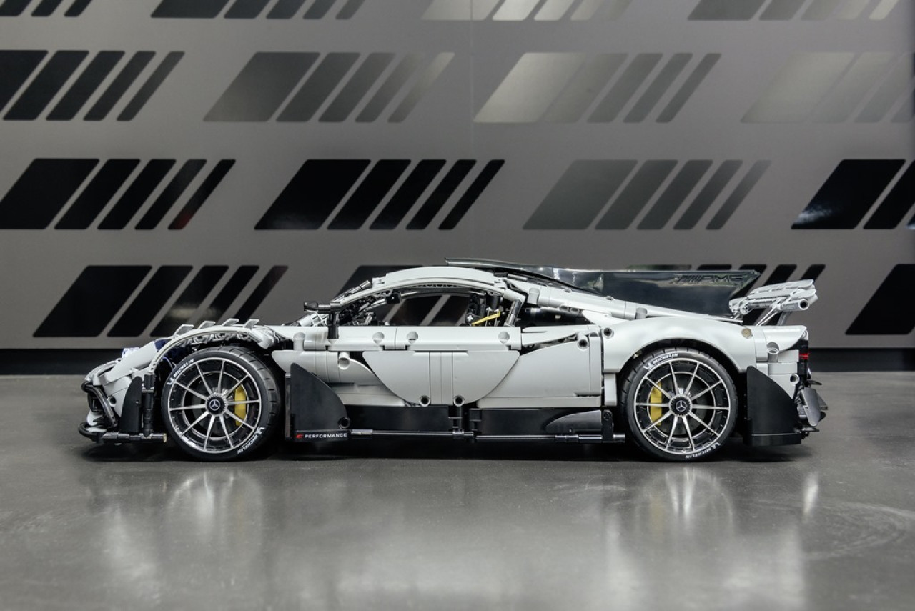 Mercedes-AMG One模型香港正式開售