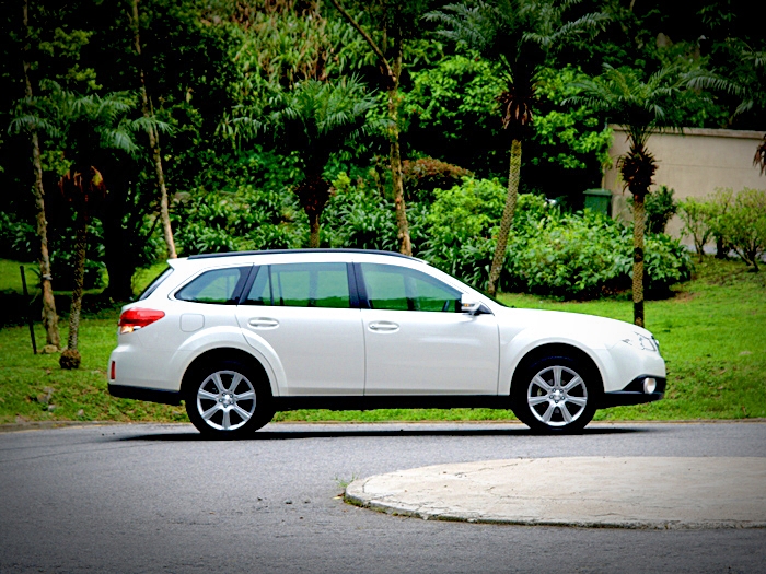 Subaru Legacy Outback 2.5i