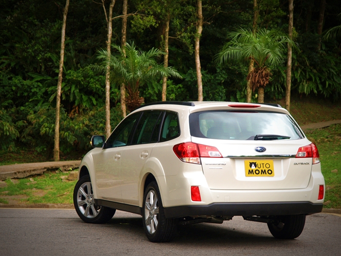 Subaru Legacy Outback 2.5i