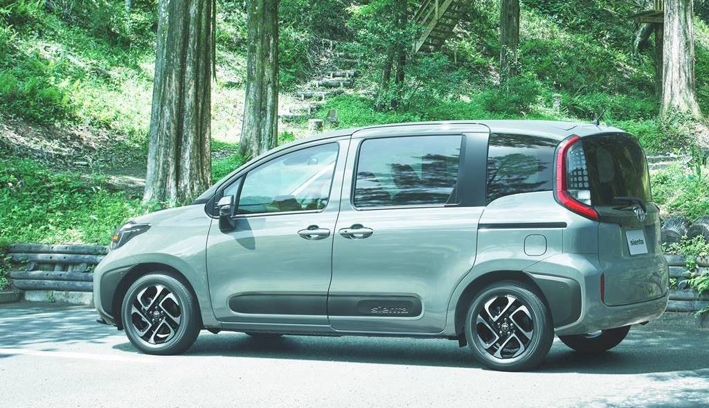 Toyota Sienta