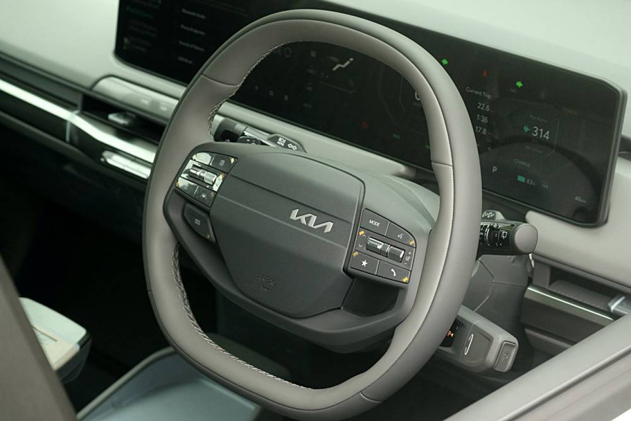 i-Pedal 3.0 單踏板駕駛系統與 Smart Regeneration System Plus 可自動調節動能回收。